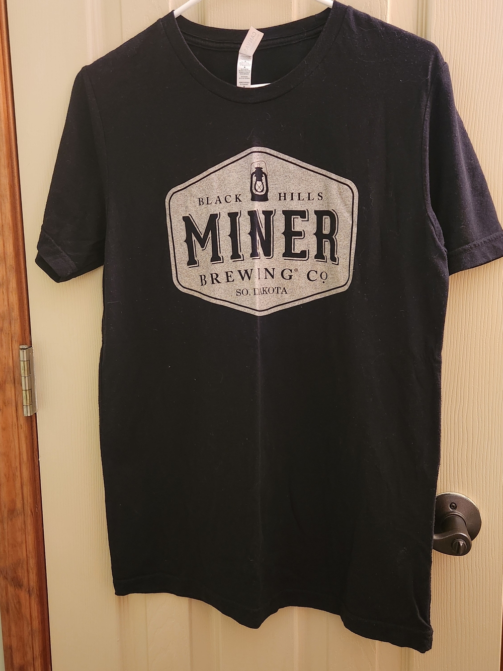 Black Hills MINER Brewing Co Tshirt South Dakota Sz M Unisex